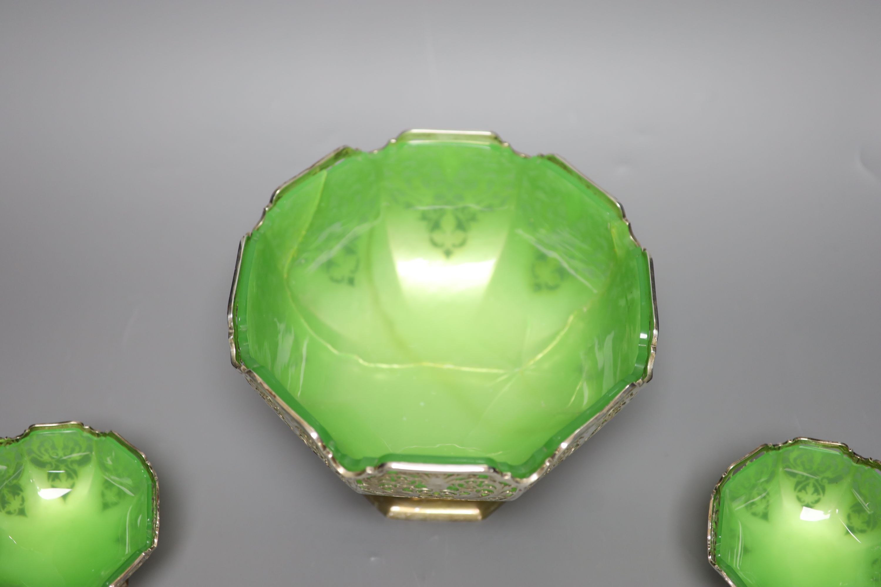 A George VI silver and green glass dessert set by Mappin & Webb (a.f.)